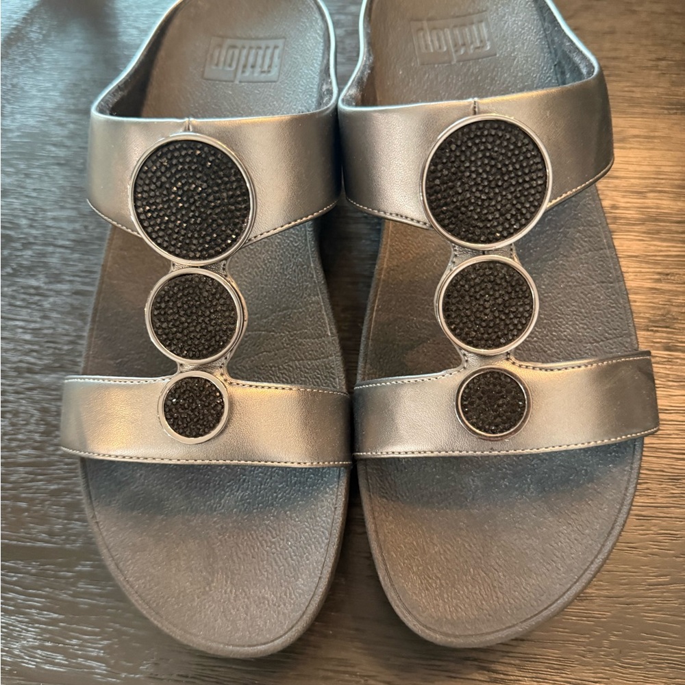 FitFlop Women's Metallic Silver Sandals with Black Accents
